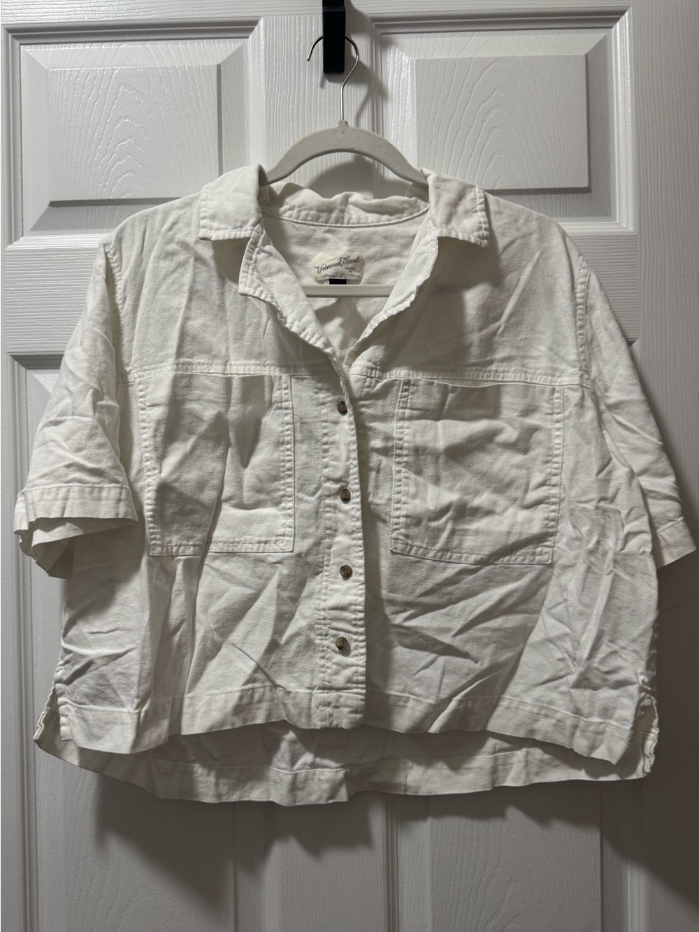 Universal Thread White Short-Sleeve Button-Down Boxy Shirt